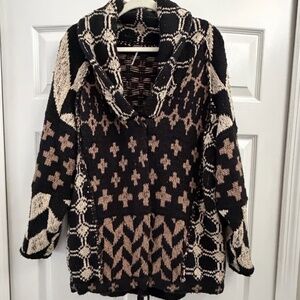 NWT Boho Patchwork Knit Hoodie Sweater Black Tan Geometric Cozy Pullover